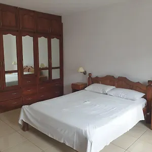 Palmont Commercial Self-catering - Beau Vallon Apartment Beau Vallon (Mahe)