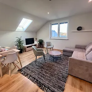 شقة Cozy Near Vienna Airport, سخويشات