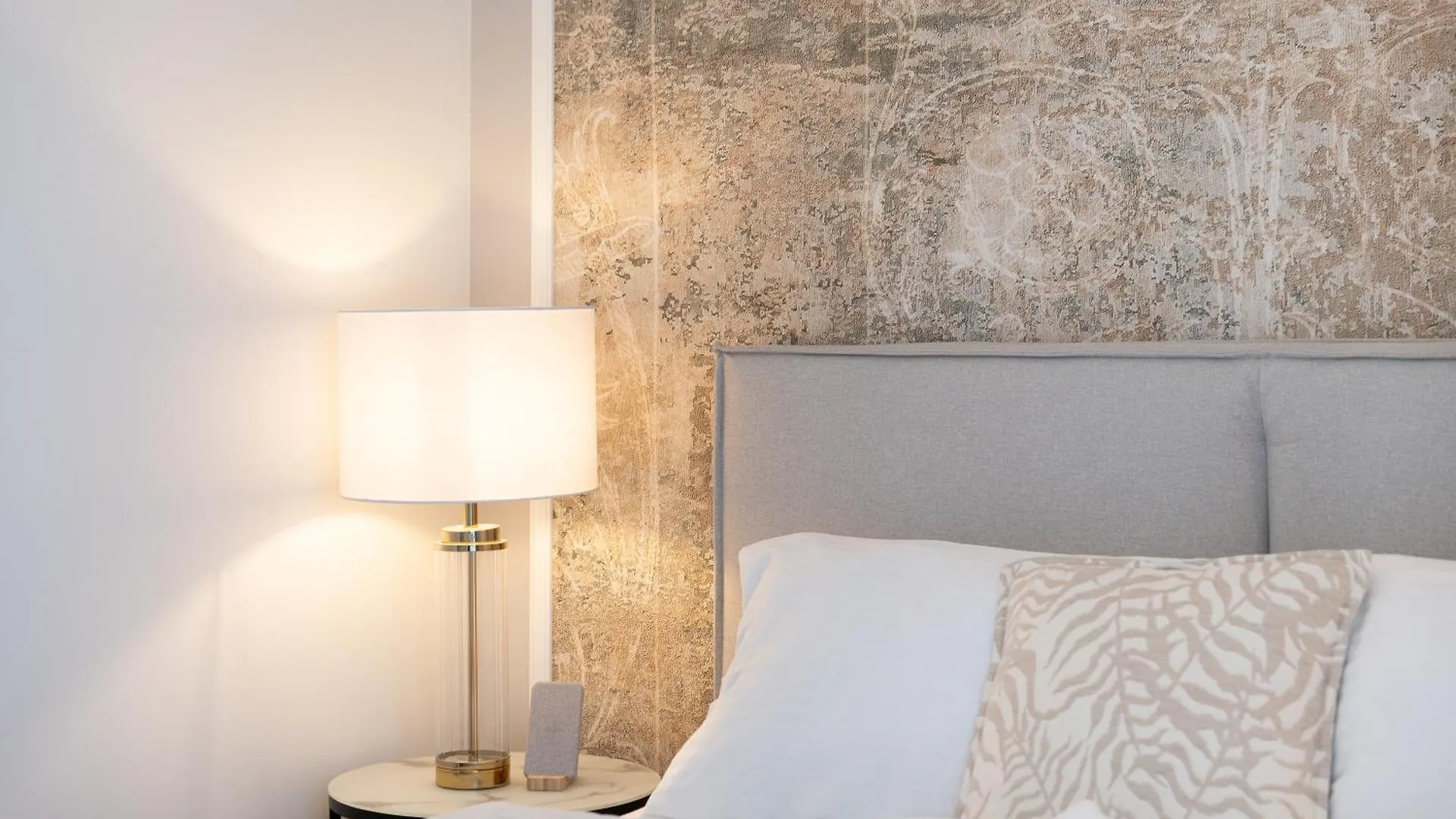Vienna Heights Premium Apartments